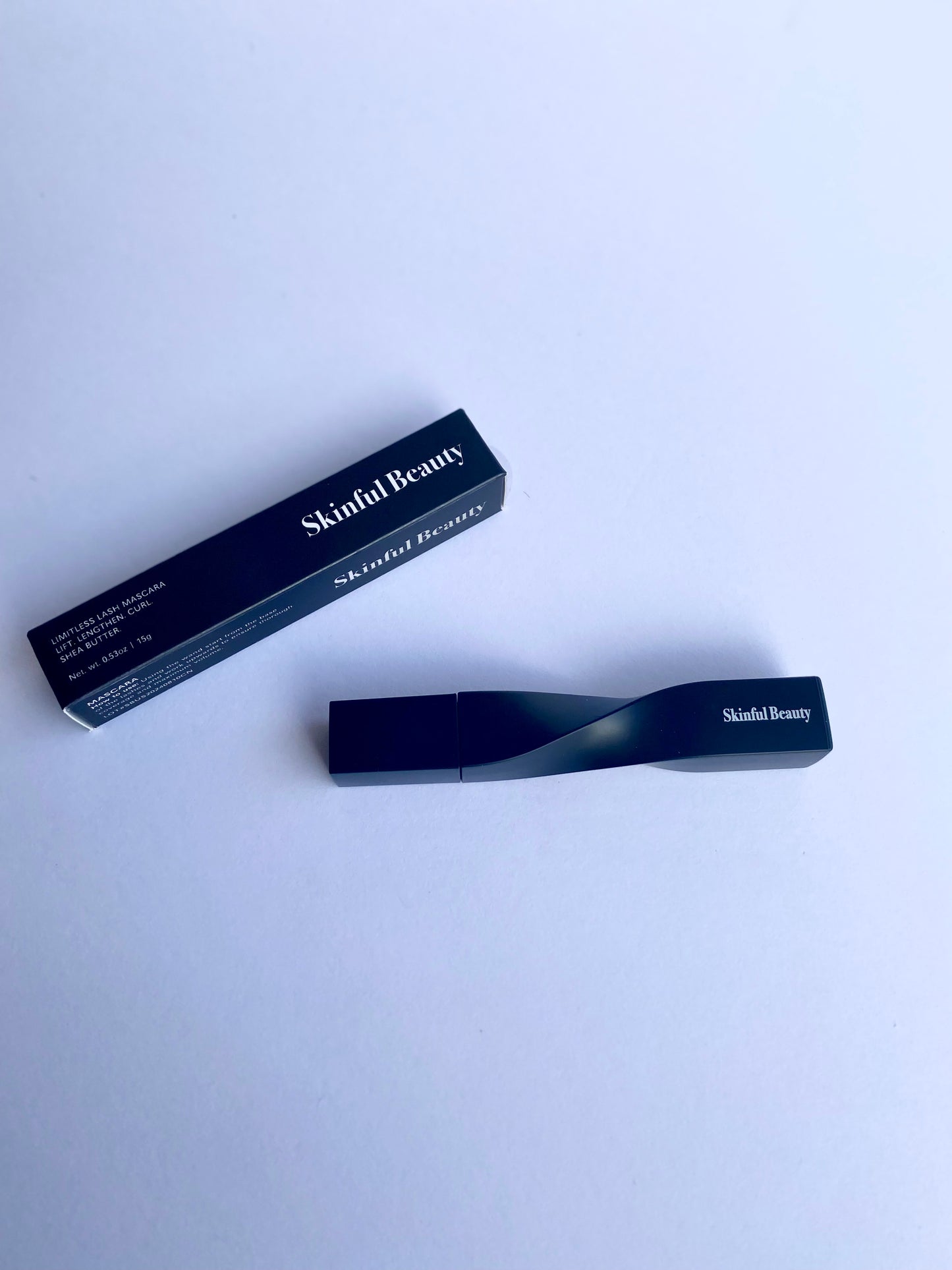 Twist & Twirl Voluminous Mascara