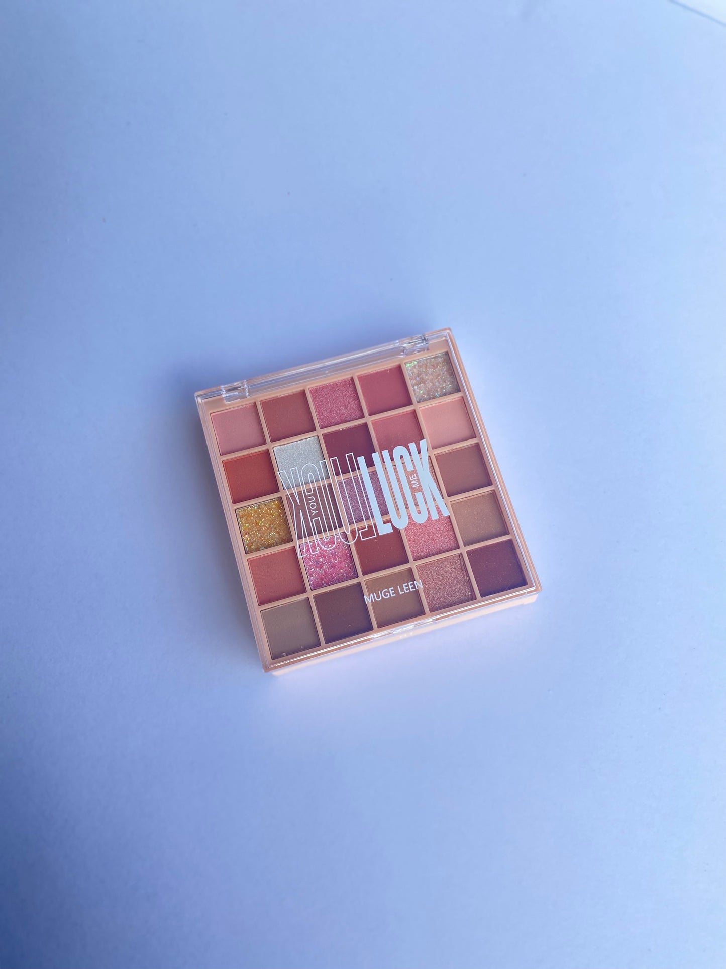 Medium Lock Eyeshadow Palette